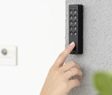 NUKI Keypad 2.0 kódbillentyűzet ujjlenyomat olvasó